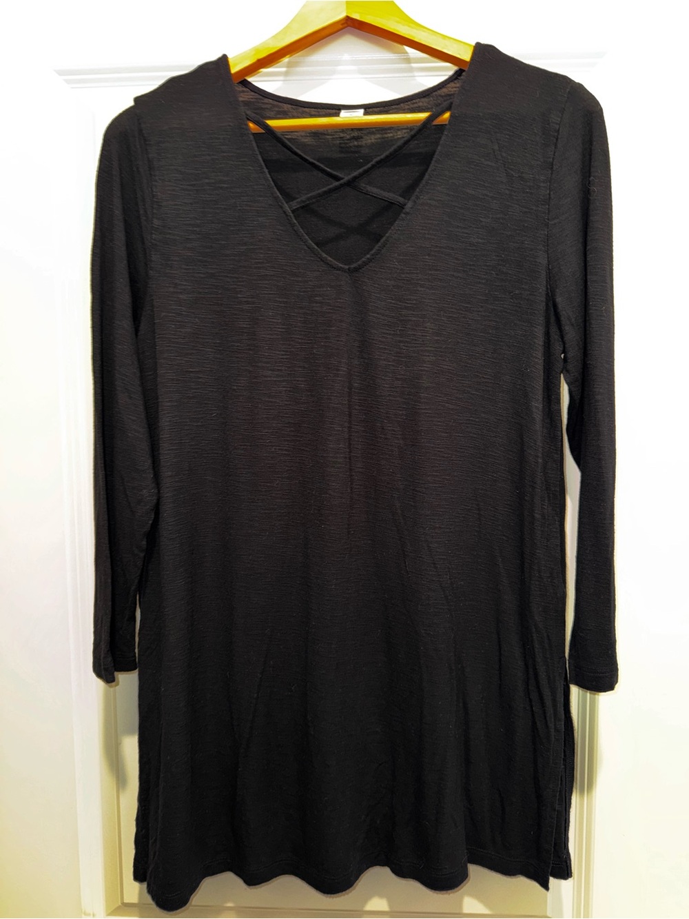Old Navy Black Crisscross V-Neck Long Sleeve Tunic